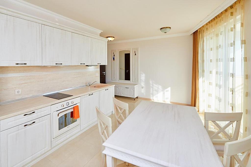 Penelopa Palace Apart Hotel & Spa Pomorie Extérieur photo