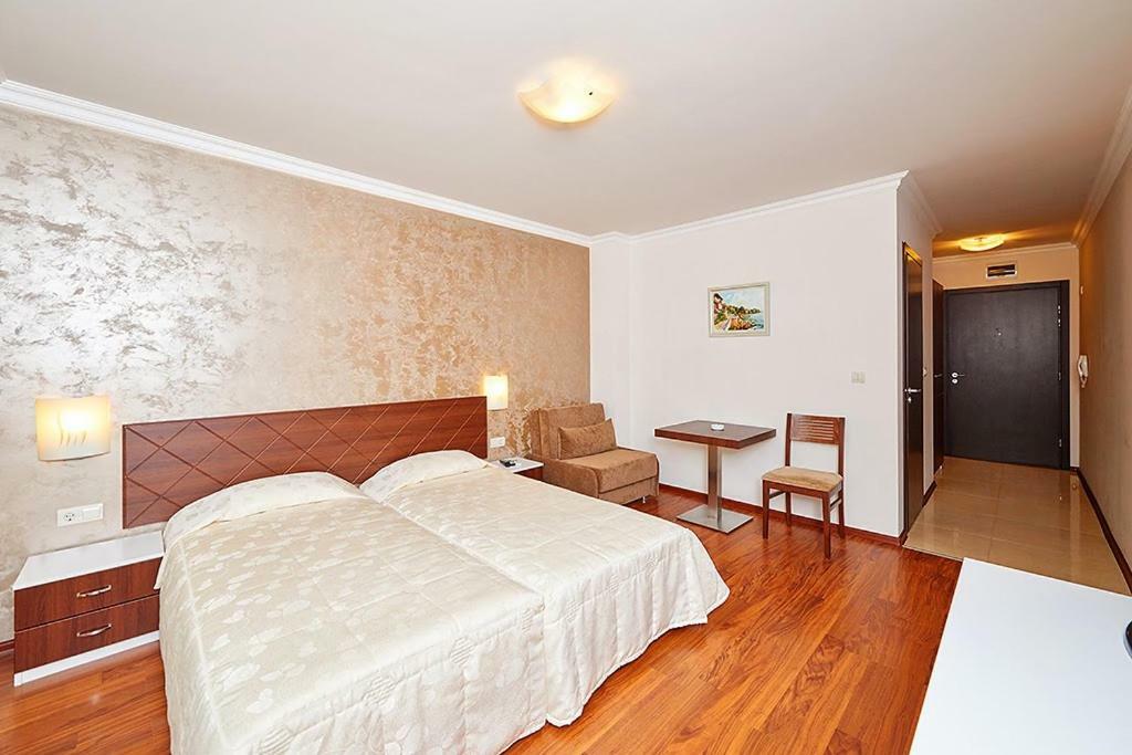 Penelopa Palace Apart Hotel & Spa Pomorie Extérieur photo