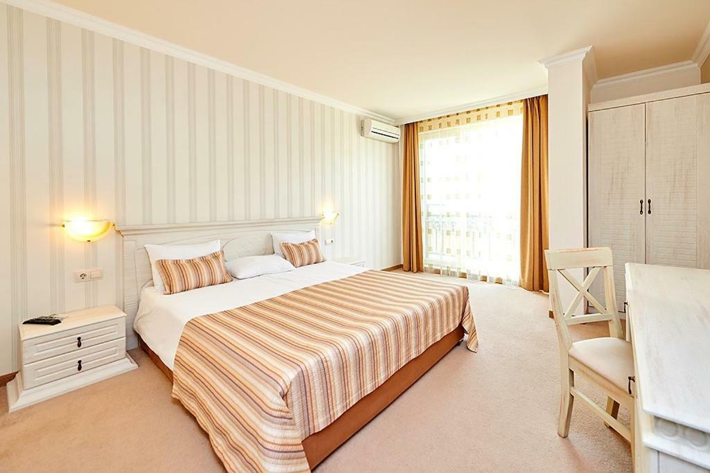 Penelopa Palace Apart Hotel & Spa Pomorie Extérieur photo