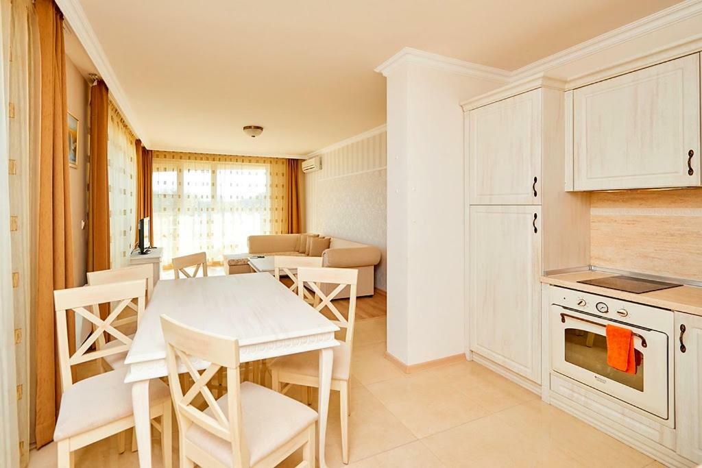Penelopa Palace Apart Hotel & Spa Pomorie Extérieur photo